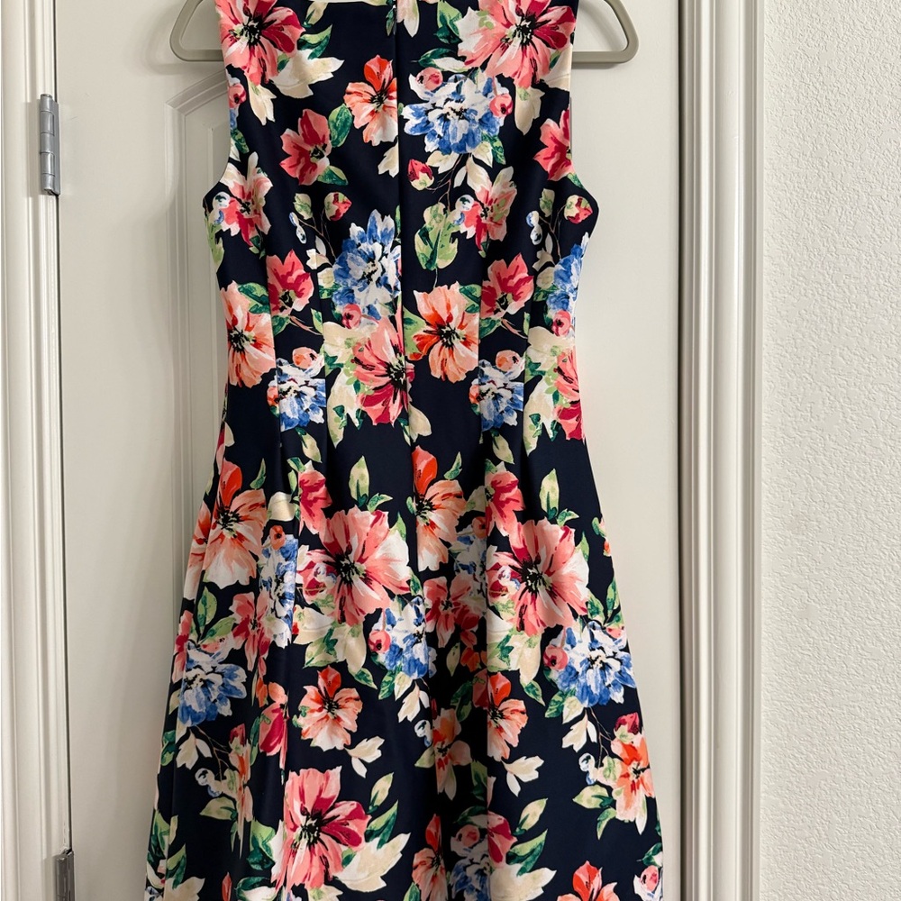 Vince Camuto Women’s Floral Dress - Picture 2 of 4